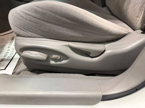 Used 1997 Ford Taurus SHO FWD image 27