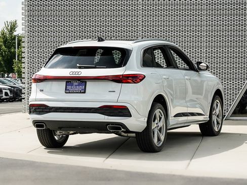 New 2025 Audi Q5 Premium Plus image 3