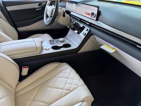 New 2026 Genesis GV80 3.5T Prestige AWD/4WD image 17