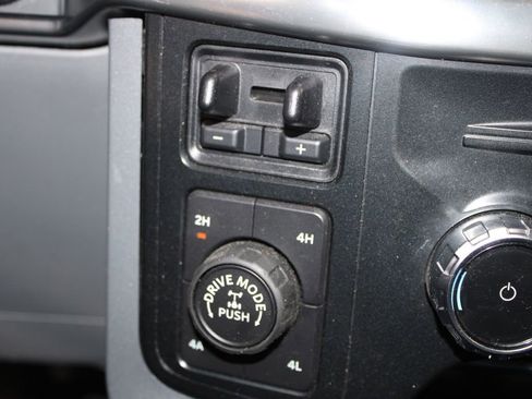 Used 2023 Ford F150 Lariat w/ Max Trailer Tow Package image 32