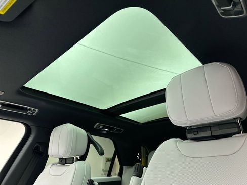 New 2026 Land Rover Range Rover Sport SE AWD/4WD image 19