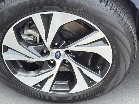 Certified 2025 Subaru Legacy Premium AWD/4WD image 10
