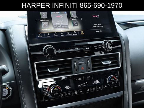 Used 2024 INFINITI QX80 Sensory image 28