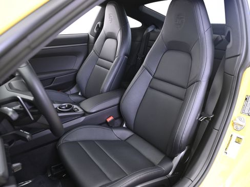 Used 2024 Porsche 911 Carrera image 27