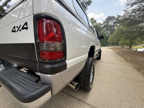 Used 1998 Dodge Ram 2500 Truck 4x4 Regular Cab image 4