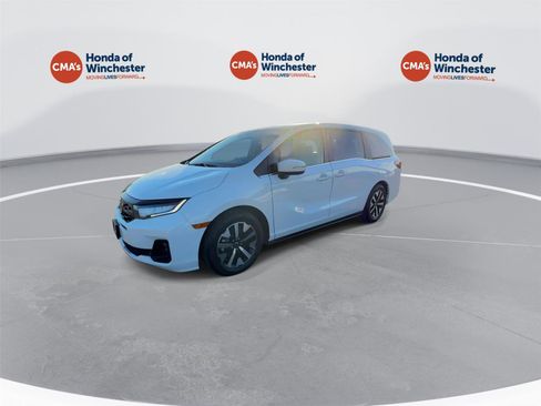 Certified 2026 Honda Odyssey EX-L image 4