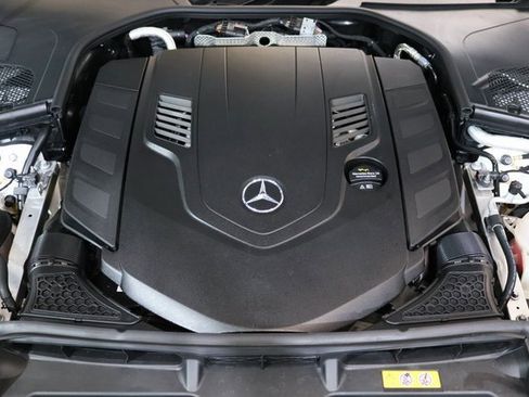 Used 2023 Mercedes-Benz S 580 4MATIC Sedan image 32