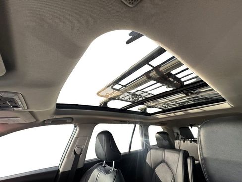 Used 2024 Toyota Grand Highlander Limited image 11
