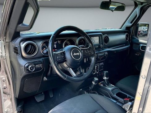 Used 2019 Jeep Wrangler Unlimited Sport S AWD/4WD image 17