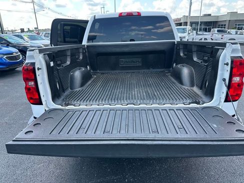 Used 2018 Chevrolet Silverado 1500 LT w/ LT Eassist Package image 29