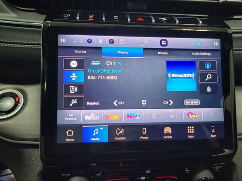 New 2025 Jeep Grand Cherokee L Limited w/ Black Appearance Package image 19