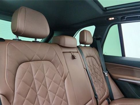 Used 2026 BMW X5 sDrive40i image 25