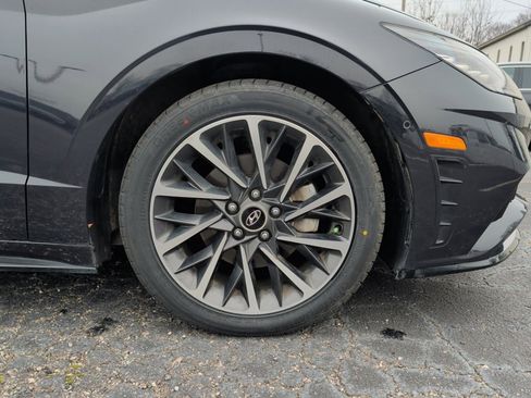 Used 2023 Hyundai Sonata Limited image 25