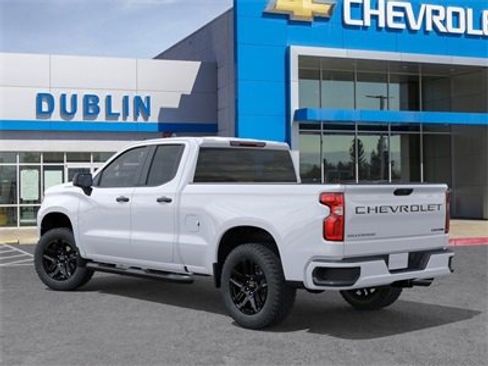 Used 2025 Chevrolet Silverado 1500 Custom w/ Turbomax Blackout Package image 4
