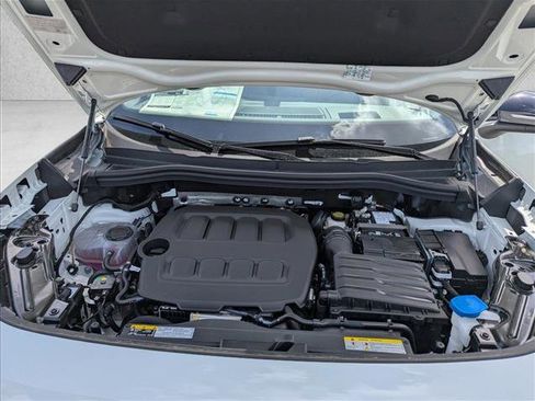 New 2026 Volkswagen Tiguan SE R-Line FWD image 30