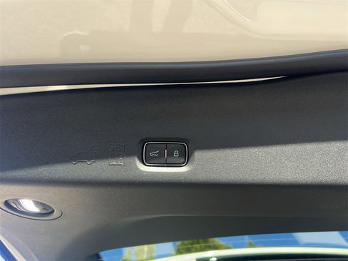 New 2026 Ford Expedition Active image 21