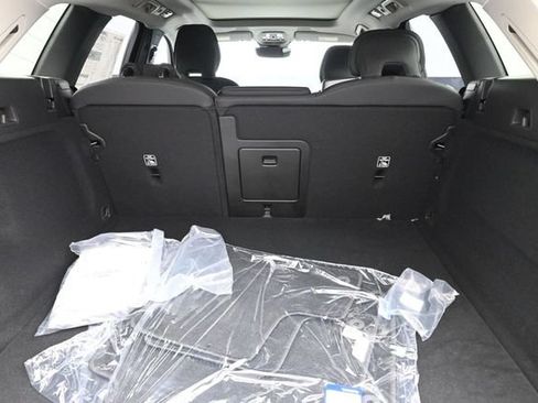 New 2026 Volvo XC60 B5 Plus w/ Climate Package AWD/4WD image 33