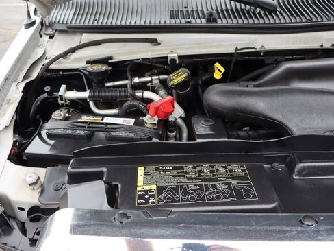 Used 2010 Ford E-350 and Econoline 350 XLT RWD image 37