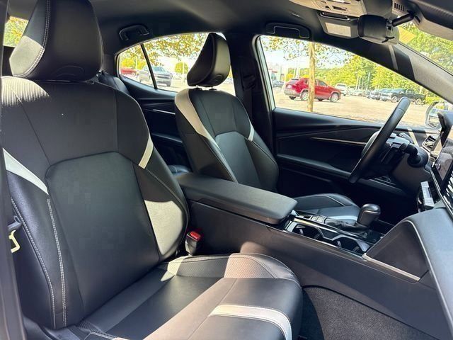 Used 2025 Toyota Camry SE FWD image 58