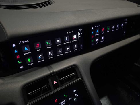 Used 2022 Porsche Taycan 4 Cross Turismo image 30