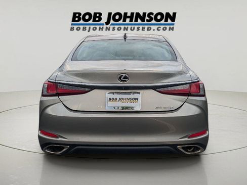 Used 2019 Lexus ES 350 w/ Accessory Package image 3