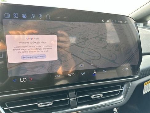 New 2026 Chevrolet Equinox EV LT image 19