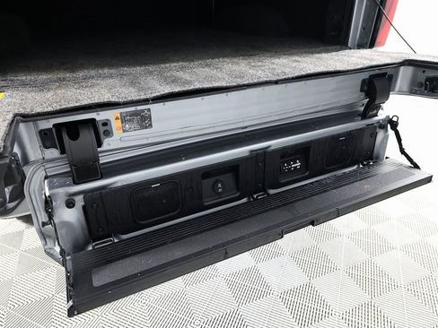 Used 2024 GMC Sierra 2500 Denali Ultimate image 11