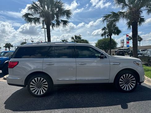 Used 2021 Lincoln Navigator Reserve w/ Luxury Package AWD/4WD image 6