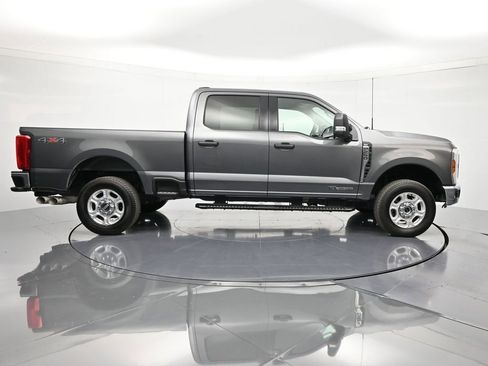 Certified 2025 Ford F250 XLT image 5
