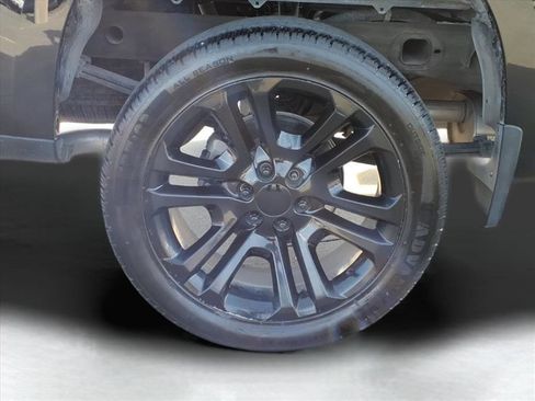 Used 2023 Chevrolet Silverado 1500 LT image 7