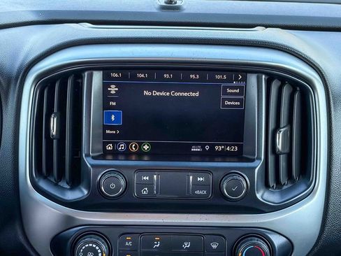 Used 2020 Chevrolet Colorado LT image 18