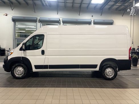 Used 2023 RAM ProMaster 2500 image 7
