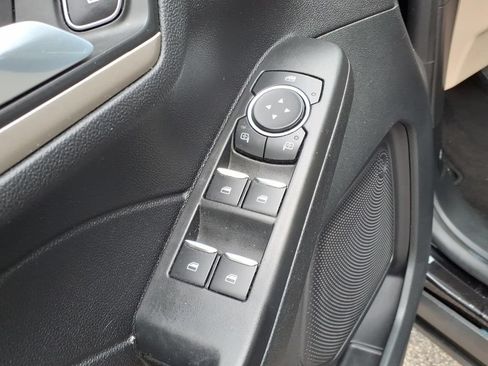 Used 2021 Ford Escape SE w/ Convenience Package FWD image 8