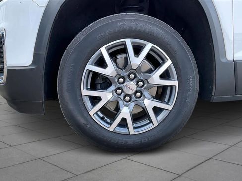 Certified 2023 GMC Acadia SLT image 12