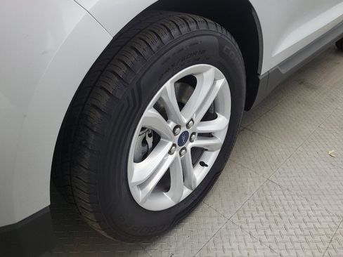 Used 2019 Ford Edge SEL w/ Equipment Group 201A AWD/4WD image 31