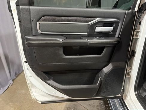 Used 2024 RAM 2500 Big Horn image 11