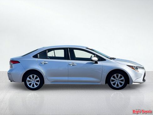 Certified 2025 Toyota Corolla LE FWD image 8