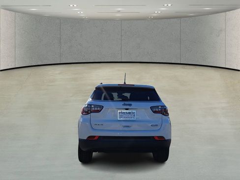 New 2026 Jeep Compass Latitude image 6