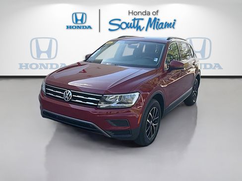 Used 2021 Volkswagen Tiguan SE image 3