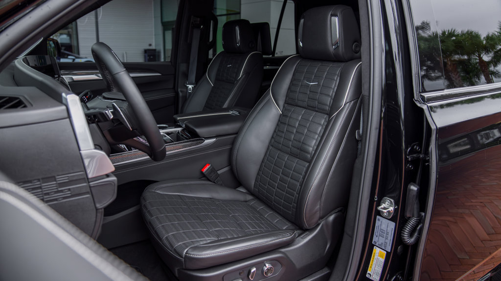 Used 2026 Cadillac Escalade V w/ LPO, ONYX Package AWD/4WD image 15