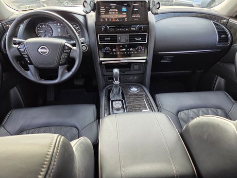 Used 2024 Nissan Armada Platinum w/ Captain's Chairs Package RWD image 16