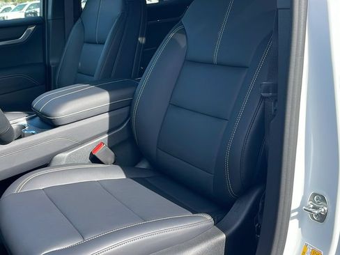 New 2027 GMC Acadia Elevation FWD image 12