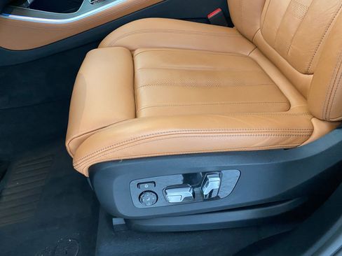 Certified 2022 BMW X5 xDrive45e image 12