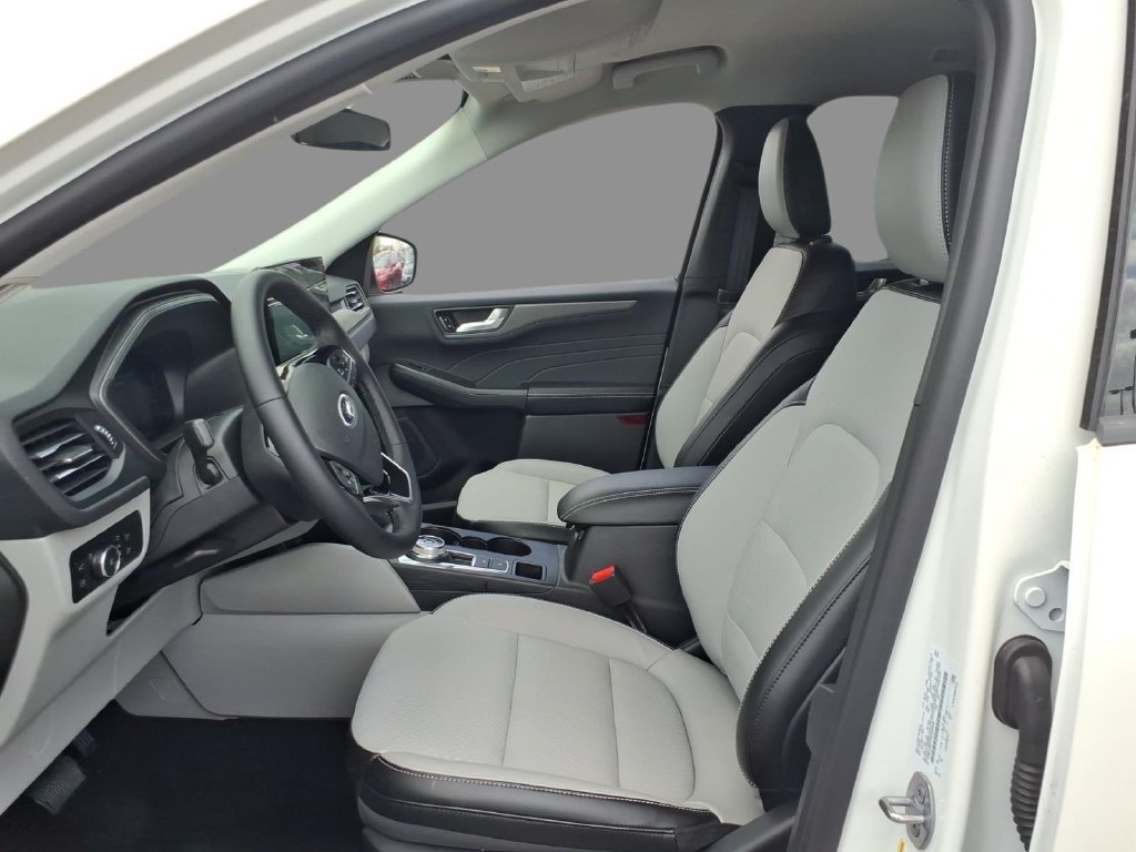 New 2024 Ford Escape SE FWD image 20