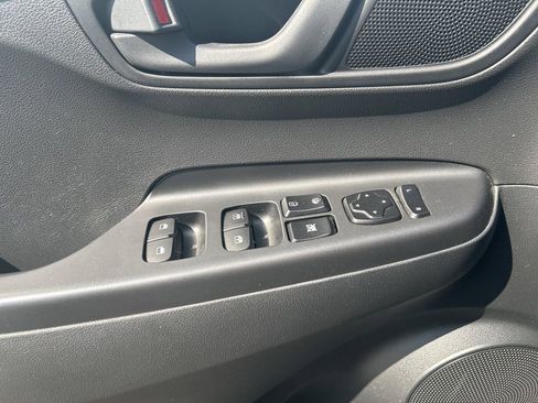 Used 2018 Hyundai Kona SEL image 14