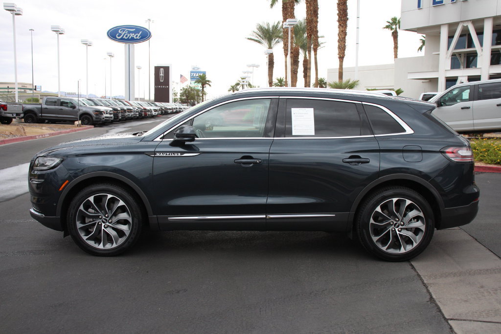 Certified 2023 Lincoln Nautilus Reserve w/ Equipment Group 201A AWD/4WD image 3
