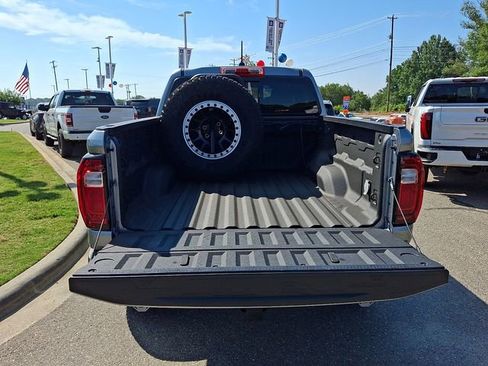Used 2024 GMC Canyon AT4X w/ AT4X AEV Edition AWD/4WD image 24