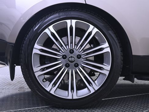 Used 2023 Land Rover Range Rover Long Wheelbase Autobiography AWD/4WD image 13