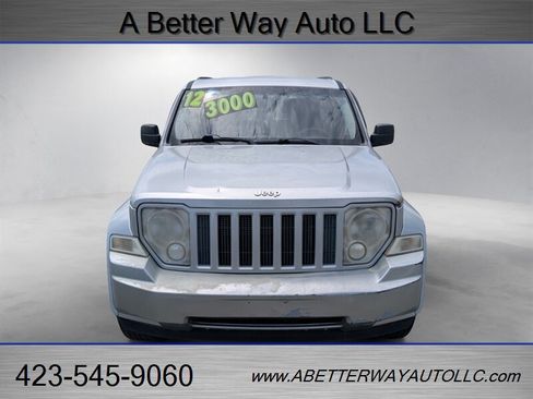 Used 2012 Jeep Liberty Sport RWD image 7
