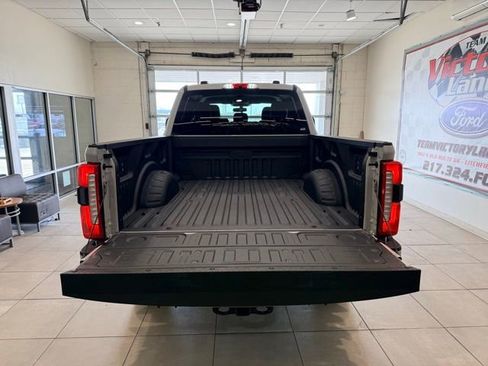 New 2026 Ford F250 XLT w/ XLT Premium Package AWD/4WD image 5
